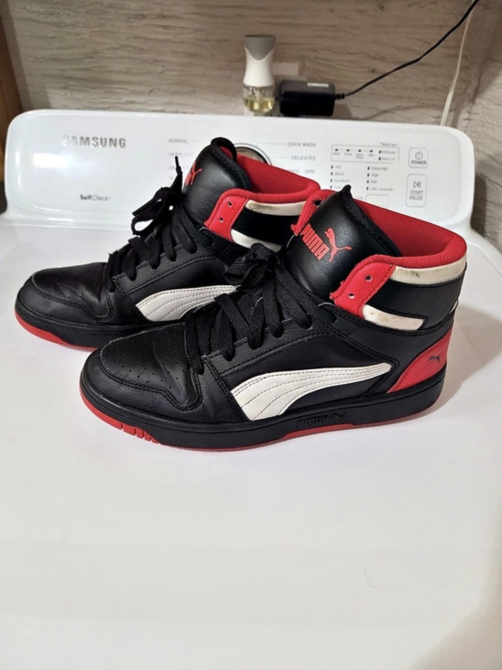 Puma Rebound LayUp High Top Sneakers Black & Red
US Size 8